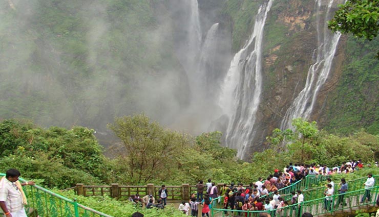 karnataka,holidays in karnatka,nandi hills muddenahalli,sangam mekedatu,ranganthittu bird sanctuary somnathpur shivasamudram,nagarahole madikeri nisargadhama,sigandhur and jog falls tour