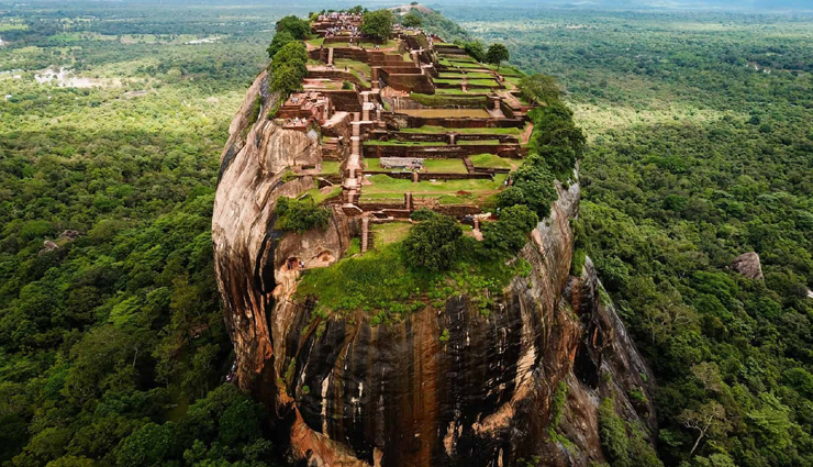 sri lanka tourist places,best places to visit in sri lanka,sri lanka travel guide,top attractions in sri lanka,sri lanka in september,kandy tourism,sigiriya rock fortress,yala national park safari,colombo attractions,galle dutch fort,sri lanka beaches