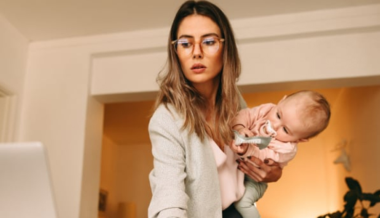 single motherhood,challenges of single mothers,emotional strain single mothers,mental health of single moms,psychological effects of single motherhood,struggles of single mothers,emotional impact of single parenting,resilience of single mothers,support for single mothers,difficulties of being a single mom