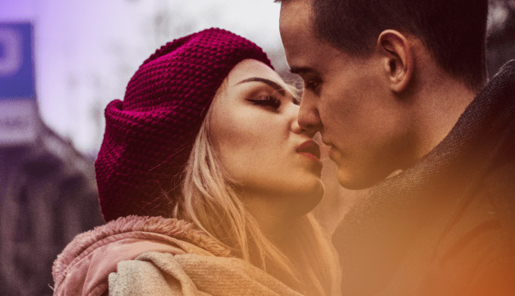 8 Signs of a Bad First Kiss To Lookout For