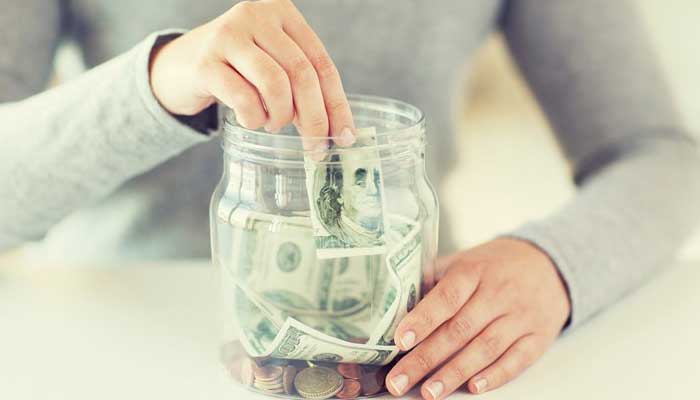 ये गुप्त संकेत दर्शाते है लक्ष्मी का आगमन, जानकर उठाए इनका फायदा 