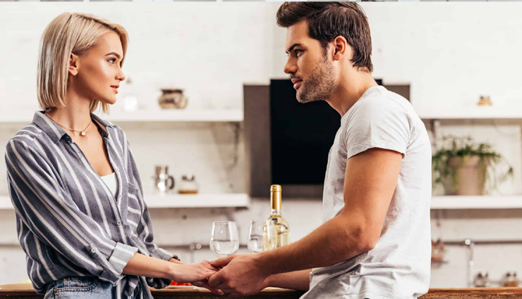 signs of unrecognized attraction,unconscious signs of liking someone,indications of hidden feelings for someone,subtle signs of developing feelings for someone,unknowingly showing interest in someone,unconscious attraction signs,signs of liking someone without realizing it,undetected signs of romantic interest,subconscious signals of liking someone,unacknowledged signs of developing a crush