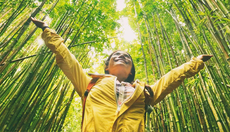 silent walking for mindfulness,art of walking meditation,inner peace through silent walking,mindful walking practice,walking meditation benefits,silent walking techniques,cultivating inner calm with silent walking,mindful steps towards inner peace,silent walking for mental clarity,harnessing tranquility through walking meditation,mindful walking practices for stress relief