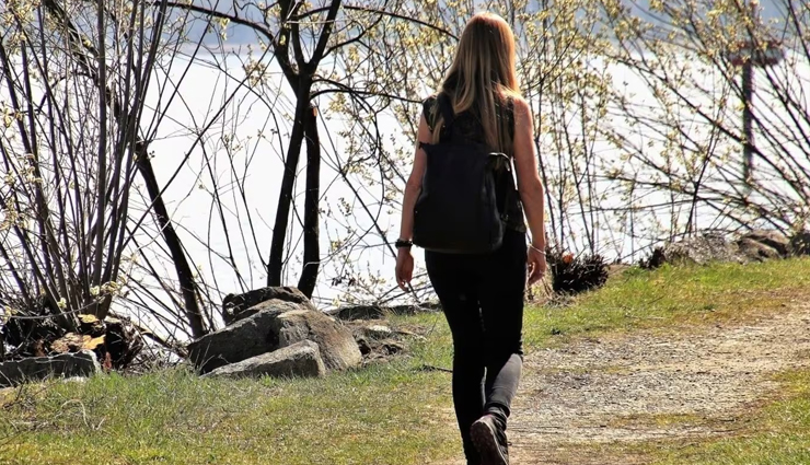 silent walking for mindfulness,art of walking meditation,inner peace through silent walking,mindful walking practice,walking meditation benefits,silent walking techniques,cultivating inner calm with silent walking,mindful steps towards inner peace,silent walking for mental clarity,harnessing tranquility through walking meditation,mindful walking practices for stress relief