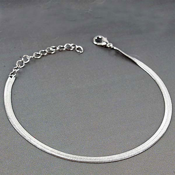 colorful beads anklet,stones anklet,animal motif anklet,silver bands anklet,minimal thread anklet,fashion jewelry,stylish anklets,fashion tips