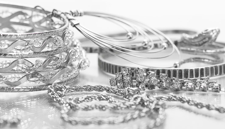 tips to keep silver jewelry tarnish free,silver jewelry care tips,fashion tips