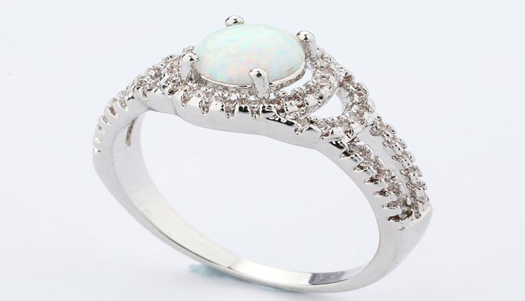 vastu tips,vastu tips in hindi,silver ring and luck,shine your luck,silver ring benefits