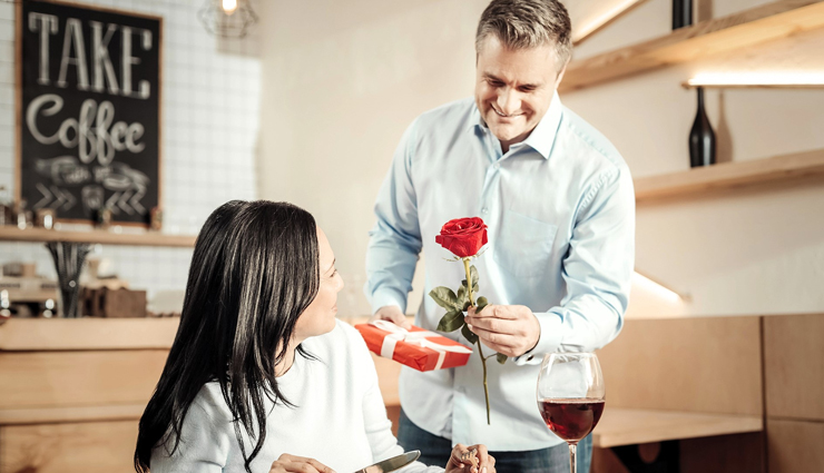 simping signs,what is simping,signs youre simping,am i simping,simping behavior,excessive admiration in relationships,unhealthy relationship habits,emotional dependency,how to stop simping,simping meaning,simping red flags,overgiving in relationships,needy behavior in love,simping vs being nice,signs of low self-worth in dating