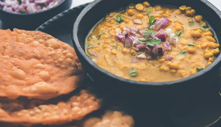 sindhi dal pakwan recipe,authentic sindhi dal pakwan,traditional sindhi cuisine,how to make sindhi dal pakwan,easy dal pakwan recipe,best dal pakwan recipe,popular sindhi dish,indian breakfast recipe,street food in india,delicious vegetarian recipe