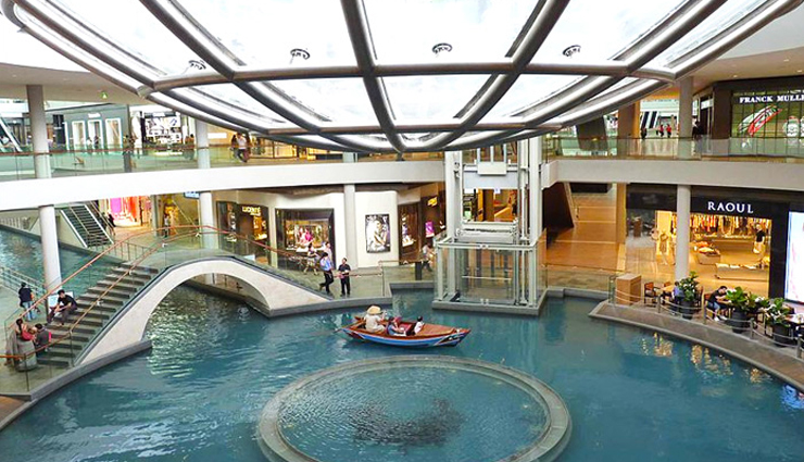 singapore,malls to visit in singapore,places to visit in singapore,ion orchard,paragon shopping center,the shoppers at marina bay sands,vivocity,mandarin gallery
