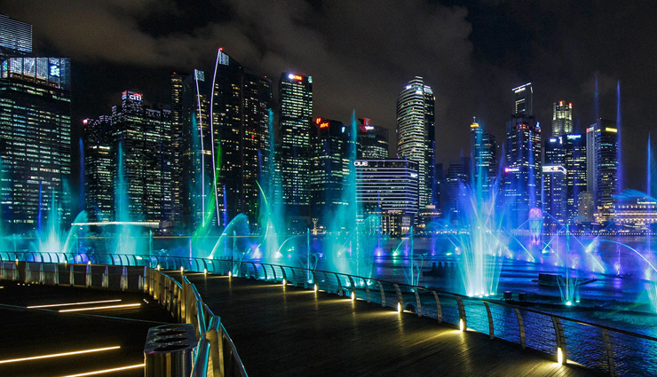 singapore with kids,things to do in singapore with kids,singapore,s e a aquarium on sentosa island,gardens by the bay,marina bay sands light and water show,singapore night safari,adventure cove water park