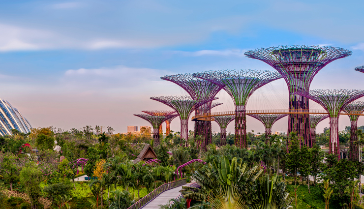 singapore,places to visit in singapore,tourist spots in singapore,little india and the arab street,universal studios,sea aquarium,marina bay sands,gardens by the bay,botanic gardens,singapore zoo