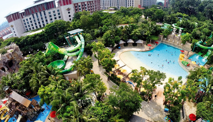 singapore with kids,things to do in singapore with kids,singapore,s e a aquarium on sentosa island,gardens by the bay,marina bay sands light and water show,singapore night safari,adventure cove water park