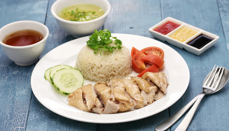 frog porridge,hainanese chicken rice,char kway teow,bak chor mee,sambal stingray,singapore,street food in singapore,street food