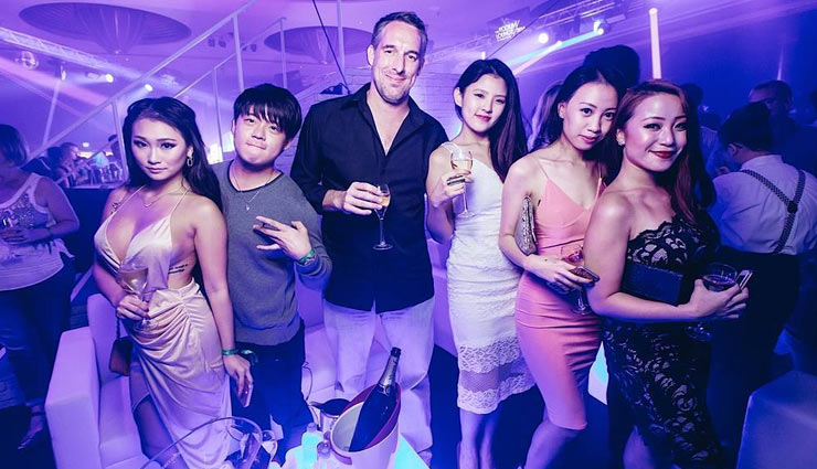 singapore,singapore night life,singapore tourism,travel,holidays,tourism