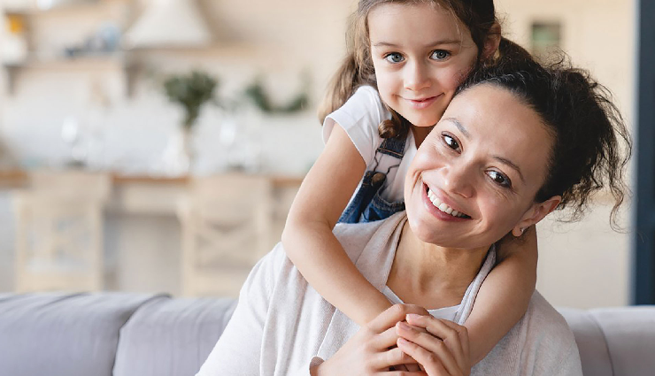 single parenting advantages,disadvantages of single parenting,single parenting pros and cons,challenges of single parenting,benefits of being a single parent,single parent family dynamics,positive aspects of single parenting,drawbacks of single parenting,coping with single parenting challenges