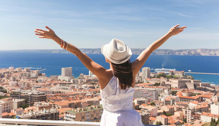 लेना चाहते हैं शादी से पहले घूमने का रोमांच, इन जगहों का चयन कर उठाए आनंद