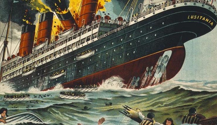 hanging these 6 pictures in home will bring bad luck,tajmahal photo,scenes of the mahabharata war,pictures of thorny plants,fragmented sculptures or photographs,sinking boat or ship,porn images