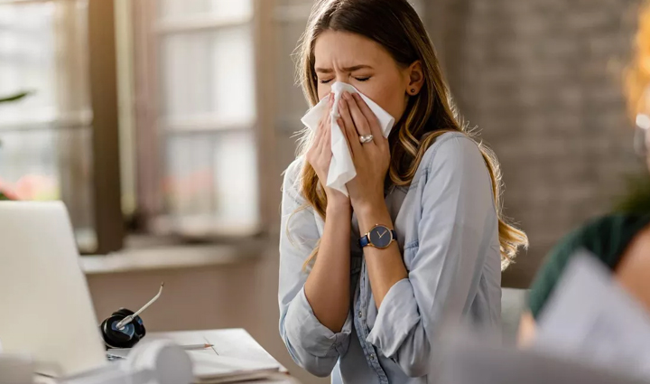 सर्दियों में बढ़ जाती है साइनस की समस्या, राहत पाने के लिए आजमाए ये घरेलू नुस्खें 