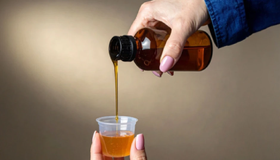 जहरीला ‘कोल्ड्रिफ सिरप’ बनाने वाली श्रीसन फार्मास्युटिकल्स का लाइसेंस स्थायी रूप से रद्द, कंपनी को बंद करने का आदेश जहरीला ‘कोल्ड्रिफ सिरप’ बनाने वाली श्रीसन फार्मास्युटिकल्स का लाइसेंस स्थायी रूप से रद्द, कंपनी को बंद करने का आदेश