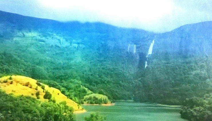 beautiful places near coimbatore,best tourist spots near coimbatore,weekend getaways from coimbatore,hill stations near coimbatore,places to visit near coimbatore within 100 km,scenic destinations near coimbatore,coimbatore travel guide,natural attractions near coimbatore,day trips from coimbatore,top places to explore near coimbatore