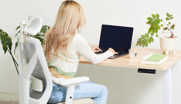 22 minutes exercise benefits,exercise for office workers,quick workout for busy professionals,importance of exercise in office life,mental health benefits of exercise,combating sedentary lifestyle,productivity and exercise,exercise to improve posture,energy boost for office workers,fitness tips for desk job