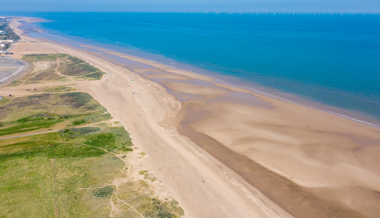 skegness,places to visit in skegness,tourist attraction in skegness,skegness model village,picnic at hardys animal farm,relax at skegness beach,village church farm,skegness aquarium