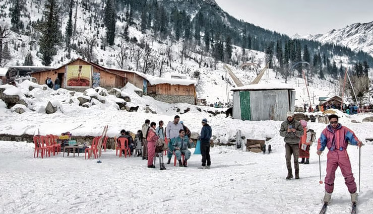 things to do in manali,manali winter activities,manali february,skiing in solang valley,paragliding manali,rohtang pass,hadimba devi temple,old manali,vashisht hot springs,naggar castle,tibetan monasteries,local cuisine manali