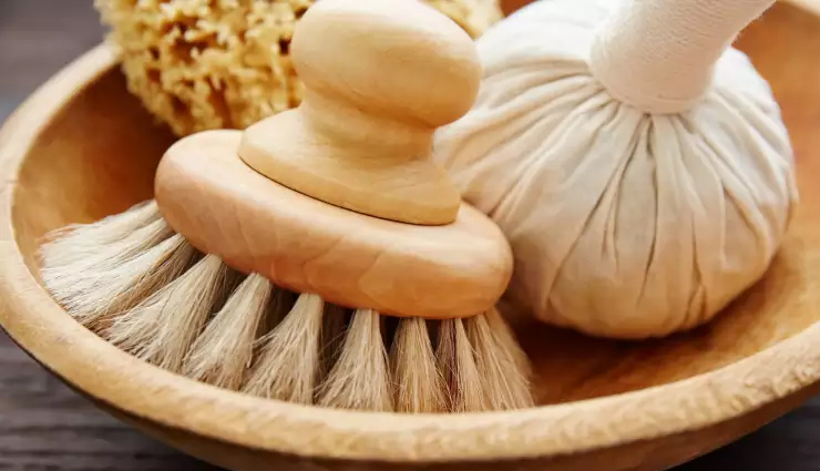 right way to exfoliate,tips to exfoliate,beauty tips,beauty hacks,skin care tips