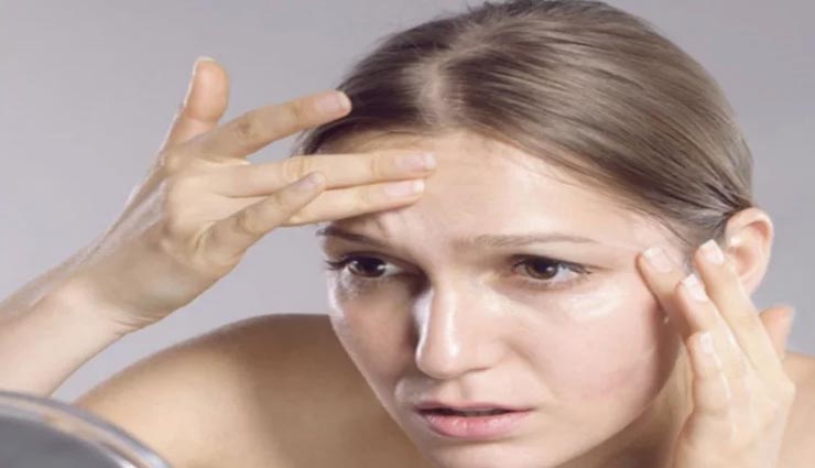 समय से पहले आपकी त्वचा को बूढ़ा बना रही ये आदतें, जानें और बचें इनसे 