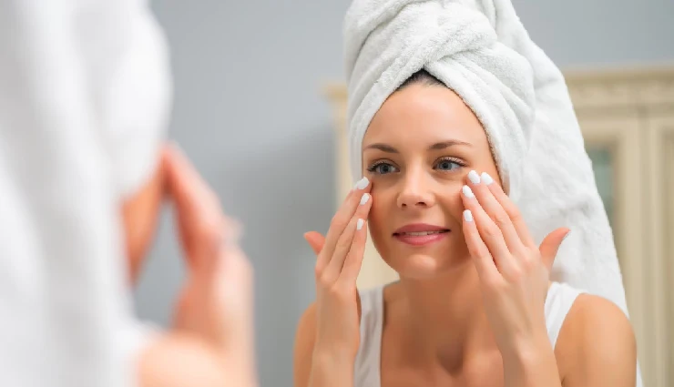 benefits of drinking salt water,drinking salt water in the morning,health benefits of salt water,salt water remedy for digestion,warm salt water therapy,salt water for throat infection,salt water for skin health,thalassotherapy benefits,sea salt water benefits,natural home remedies with salt water