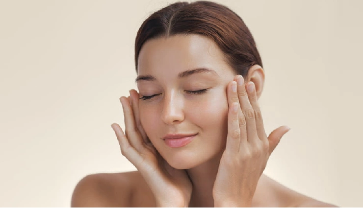 sunburn relief,aloe vera for sunburn,natural sunburn remedy,soothe sun-damaged skin,aloe vera benefits,summer skincare,aloe gel,healing sunburn,sunburn treatment,after-sun care