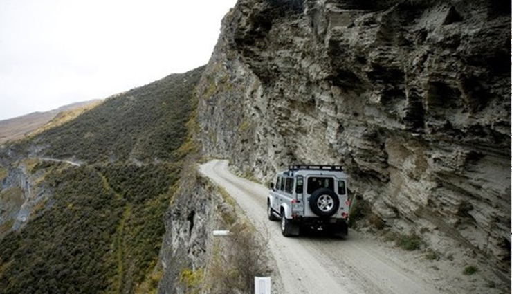 wander lust,traveling on these can cost your life too,most dangerous roads in the world,most risky road in the world,difficult roads in the world