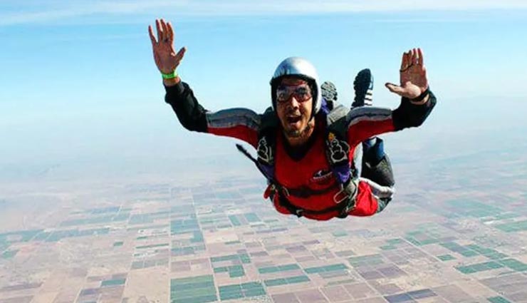 tourist places,indian tourist places,best skydiving places