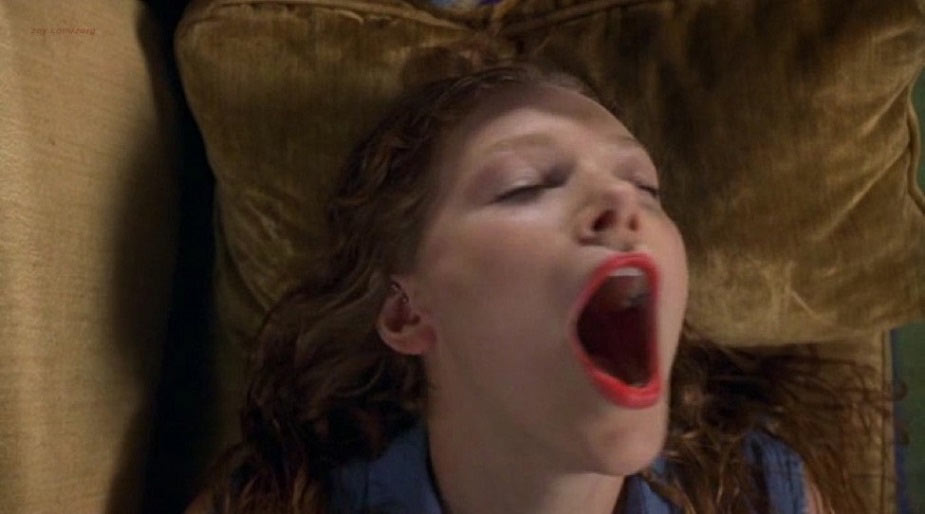 bollywood,masturbation scenes,movies,sonam kapoor,Kareena Kapoor,veere di wedding movie,swara bhaskar masturbation scene