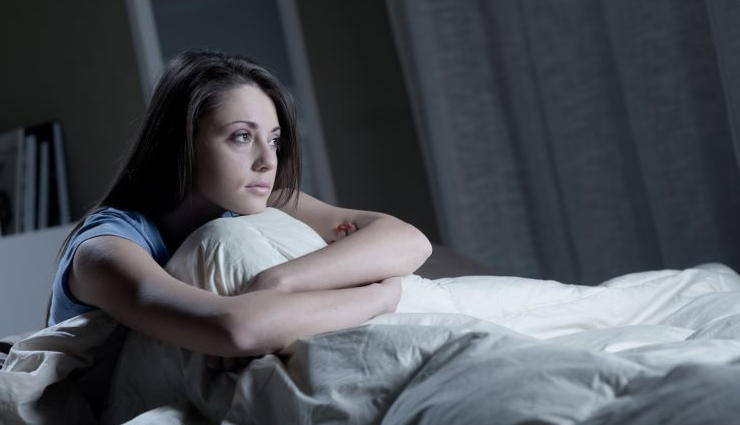 नींद के लिए अब नहीं पड़ेगी दवाइयों की जरूरत, लें इन 10 उपायों की मदद
