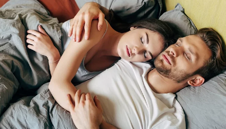 benefits of cuddling,health benefits of snuggling,oxytocin release,reduce stress through cuddling,emotional bonding tips,cuddle therapy,mental health benefits of touch,relationship intimacy tips,cuddle chemistry,stress relief techniques