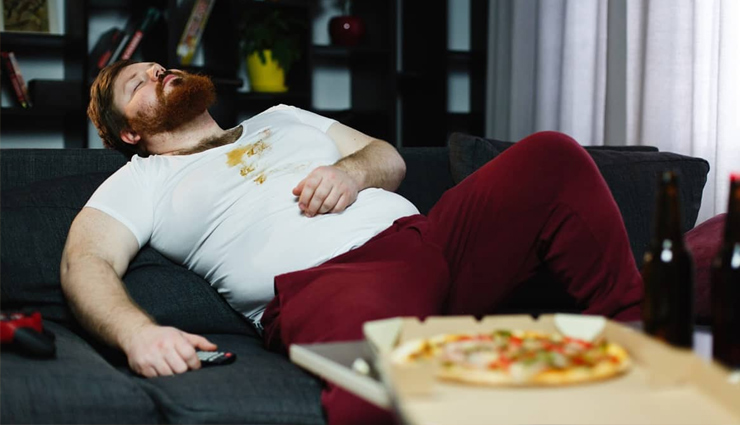 digestion after oily food,tips for oily food consumption,healthy habits post oily meal,managing oily food effects,avoiding discomfort after oily food,post-oily meal care,eating habits after oily food,digestive wellness tips,oily food digestion strategies,maintaining health after oily meal