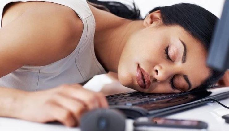 sleeping,side effects of sleeping for wrong time,sleeping till late,wrong time sleeping