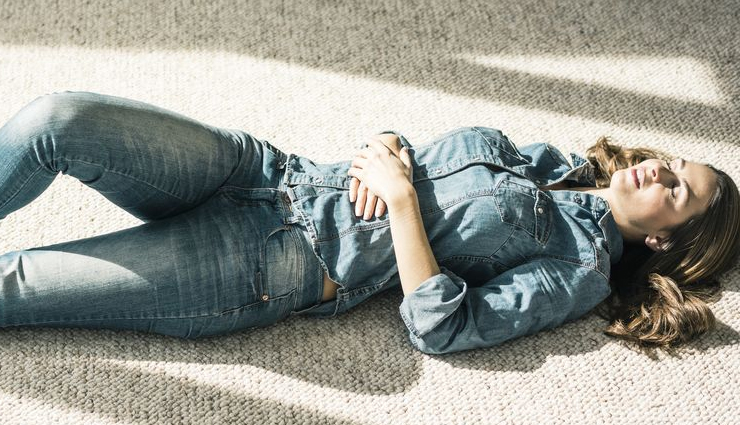 sleeping on the floor benefits,health benefits of sleeping on the floor,surprising benefits of floor sleeping,floor sleeping and health,advantages of sleeping on the floor,benefits of sleeping on a firm surface,floor sleeping for better posture,improved health from sleeping on the floor,sleep benefits of floor sleeping,floor sleeping and well-being