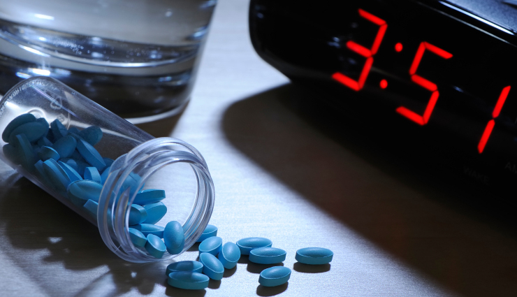 नींद के लिए करते हैं गोलियों का सेवन, तो ये बाते जानना हैं बेहद जरूरी, पढ़ें...