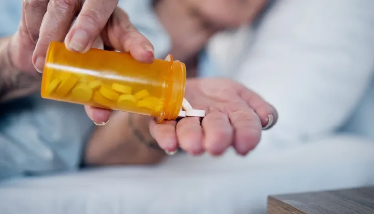 8 Warning Signs You are Addicted To Sleeping Pills