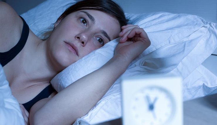 कहीं आप भी तो नहीं करते मोबाइल का ज्यादा इस्तेमाल, शरीर को पहुंचते हैं ये नुकसान mobile phones,use of mobile phones,effect of mobile phones on health,healthy living,Health tips