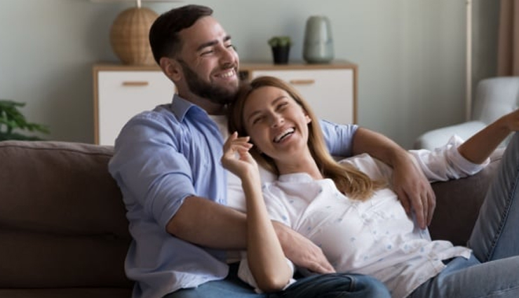 relationship slump,signs of a relationship slump,how to fix a relationship slump,relationship boredom,reviving a dull relationship,fun ways to overcome a relationship slump,relationship rekindling ideas,ways to bring back the spark,keeping the romance alive,relationship fun activities,bonding activities for couples,overcoming relationship stagnation,creative date ideas,making relationships exciting again,relationship refresh tips