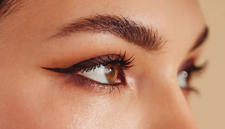 makeup tricks,makeup tricks for small eyes,makeup tips,skin care tips,beauty tips