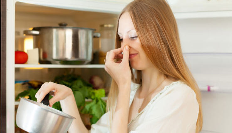 घर और किचन से गंदी बदबू दूर करने के घरेलू तरीके kitchen household tips,smell in kitchen,tips t o clean kitchen