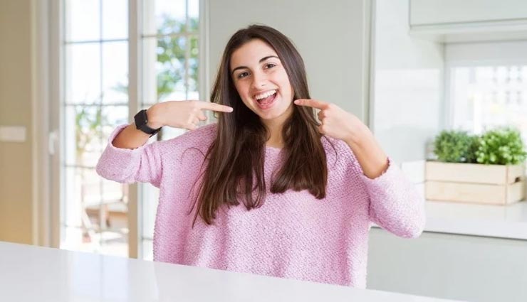 आपकी मुस्कुराहट में छिपे हैं कई राज, हंसने के तरीके से जानें स्वभाव astrology tips,astrology tips in hindi,laugh reveals personality