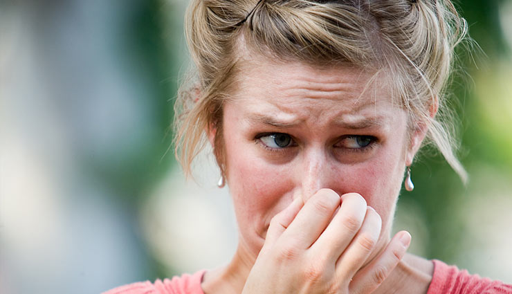 nasal odor treatment,nasal odor,smelly nose treatment,sinus odor treatment,nose odor,bad breath from nose,blocked nose,sinusitis,maggots in nose,tonsillitis