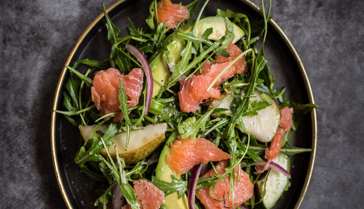 Recipe- Healthy To Eat Smoked Salmon, Avocado and Arugula Salad
