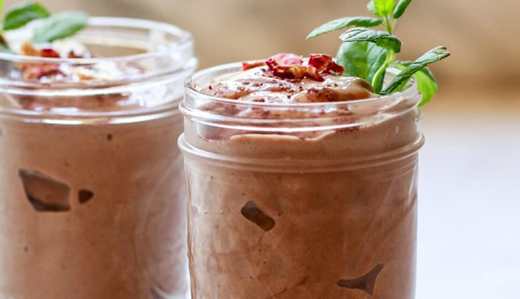 chocolate avocado smoothie,hunger struck,food,easy recipe